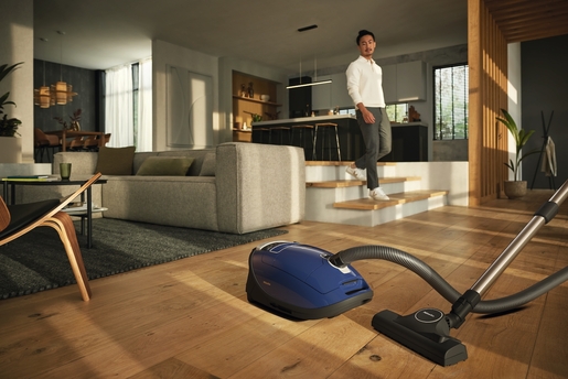 Miele usisavač Complete C3 125 Edition