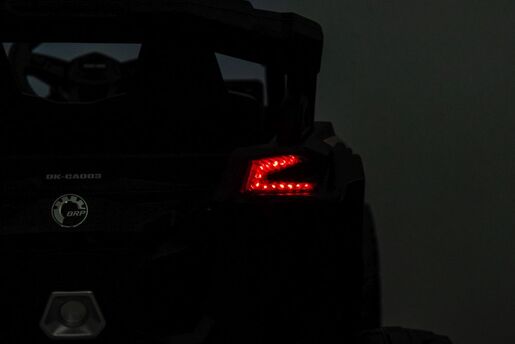 Auto na akumulator Buggy Can-am crveni