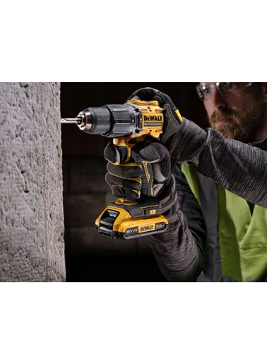 DEWALT XR udarna bušilica/odvijač DCD100YD2T-QW, 18V 2,0Ah