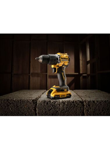 DEWALT XR udarna bušilica/odvijač DCD100YD2T-QW, 18V 2,0Ah