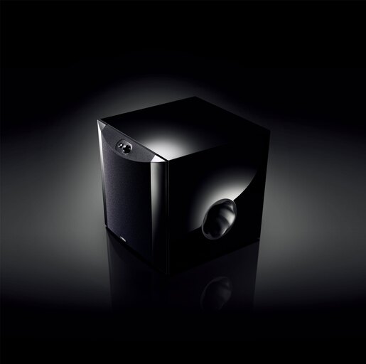 YAMAHA subwoofer NS-SW300, crni