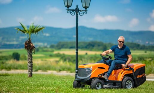 VILLAGER traktorska kosilica VT 848 - Loncin motor 432 cm³ / radna širina 84 cm / snaga 14,4 KS