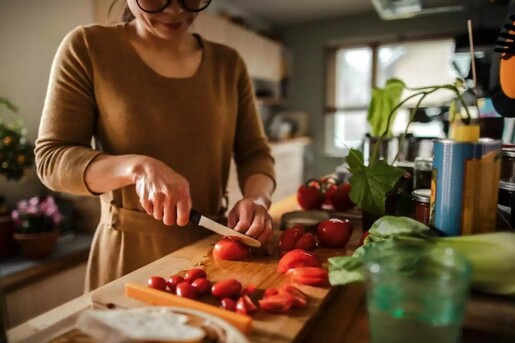 FISKARS nož za rajčice Functional Form, 11 cm (1057543)