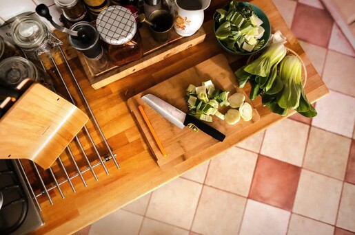 FISKARS kuharski nož Santoku Functional Form 16 cm (1057536)