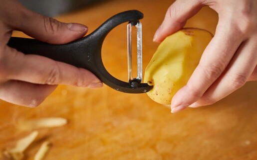 FISKARS gulilica Essential Y (1065599)