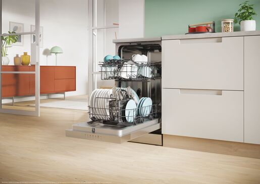 Candy perilica posuđa CF0C7SB0FX