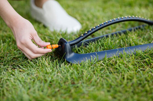 FISKARS prskalica oscilacijska sa 17 mlaznica, metalna