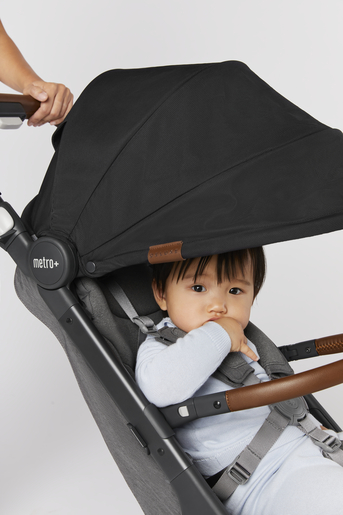 Ergobaby Metro+ Deluxe kompaktna gradska kolica Skyline Shadow