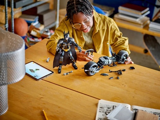 LEGO Složiva figura Batmana™ i motocikl Bat-Pod 76273