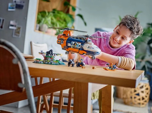 LEGO Helikopter istraživača prašume u bazi 60437