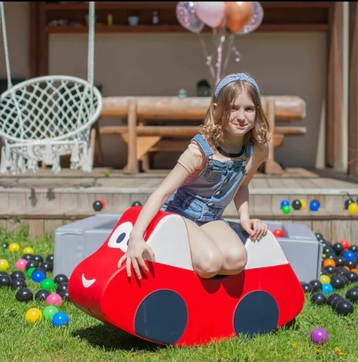 IGLU ljuljačka AUTO - crveni