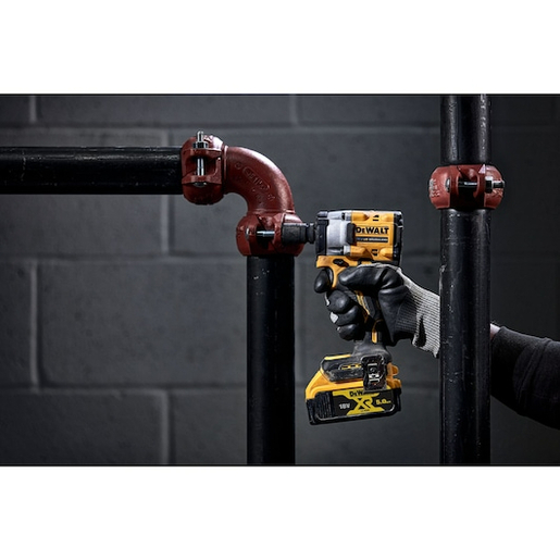 DEWALT akumulatorski udarni odvijač 18V, 1/2", 406NM, 2x5Ah, TSTAK i punjač