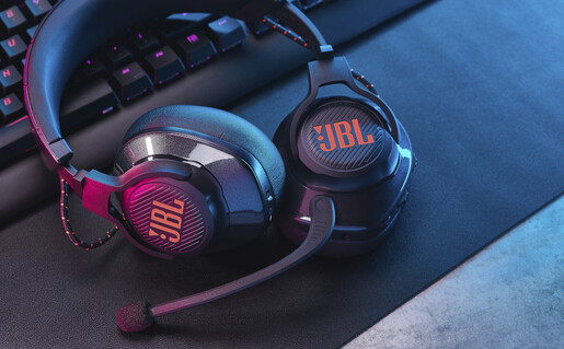 JBL Quantum 610, gaming slušalice, crna