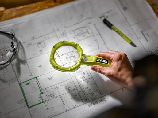 RYOBI aku povečalo sa svjetlom RML4-120G, USB, 4V, Li-ion, x3 uvećanje, baterija 2.0Ah