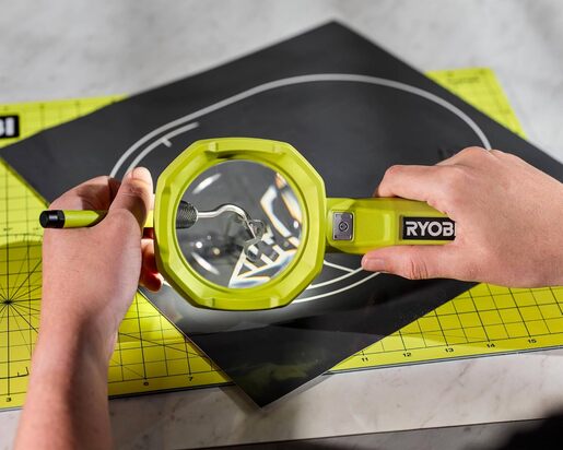 RYOBI aku povečalo sa svjetlom RML4-120G, USB, 4V, Li-ion, x3 uvećanje, baterija 2.0Ah