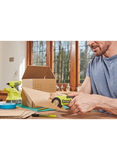 RYOBI aku rezač za gumu, karton, kožu i tkaninu RCT4-120G, 4V, Li-ion, baterija 2.0Ah