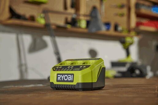 RYOBI brzi punjač RC43P, 4V, za 3 baterije