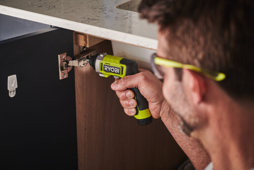 RYOBI akumulatorski odvijač RSD4-120TA2, 4V, Li-ion, 5Nm, 200 okr/min, baterija 2.0Ah