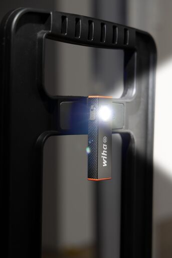 WIHA ručna lampa 800lm, 1200 mAh