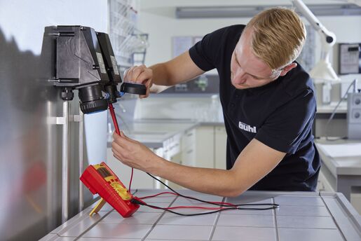 WIHA digitalni multimetar 1000V AC CAT IV SB 255-42