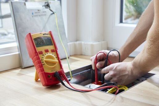 WIHA digitalni multimetar 1000V AC CAT IV SB 255-42