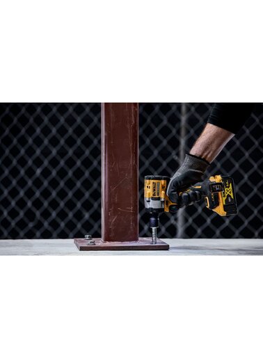 DEWALT akumulatorski udarni odvijač 18V, 2x5.0Ah, 1/2", 406/610Nm