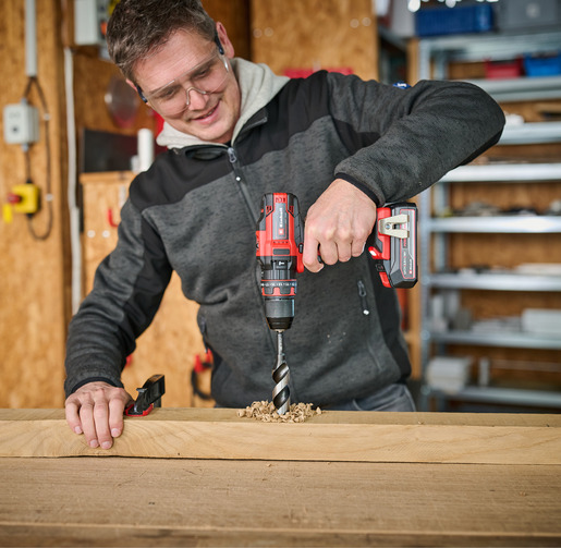 EINHELL aku udarna bušilica u setu TE-CD 18/44 Li-i, 1x2.5 Ah baterija i punjač