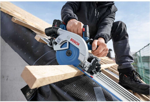BOSCH Professional akumulatorska kružna pila GKS 18V-57-2 GX SOLO + vodilica