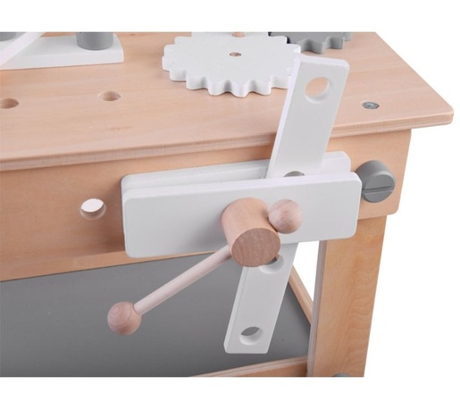 Drveni stol s alatom za djecu