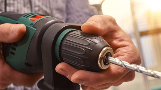 BOSCH udarna bušilica UnviersalImpact 700