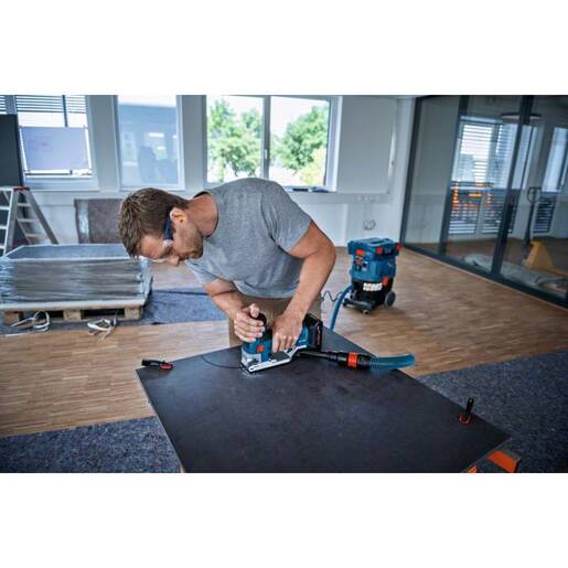 BOSCH Professional aku ubodna pila GST 18V-155 SC solo L-BOXX