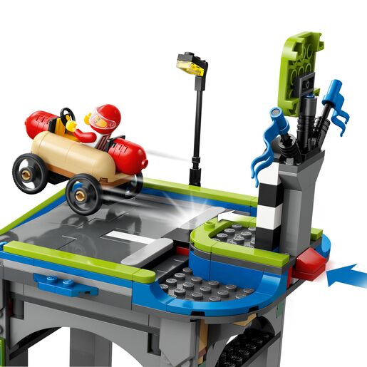 LEGO® City Bez ograničenja: trkalište s rampom za automobile 60460