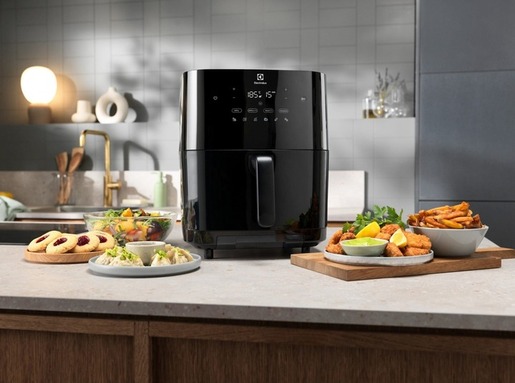 Electrolux friteza na vrući zrak EAF7SB