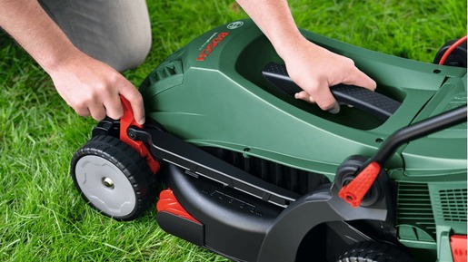 BOSCH električna kosilica za travu UniversalRotak 37-555