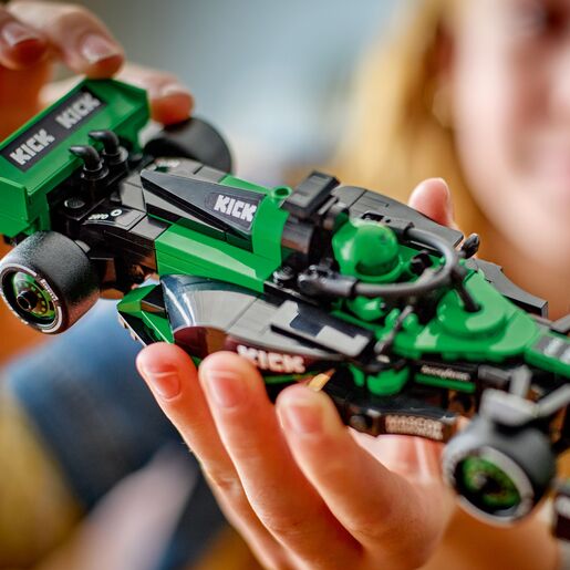 LEGO® Trkaći automobil KICK Sauber F1® Team C44 77247