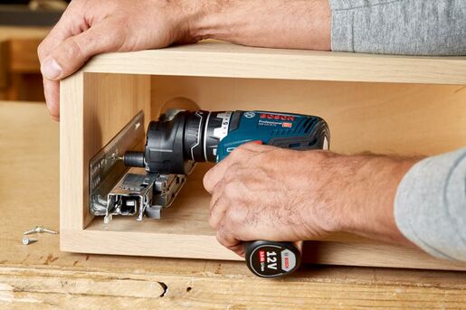 BOSCH Professional akumulatorski izvijač GSR 12V-35 FC, 2x3.0 Ah akumulator, brzi punjač GAL 12V-40, 5 nastavaka, L-BOXX 102 kovčeg