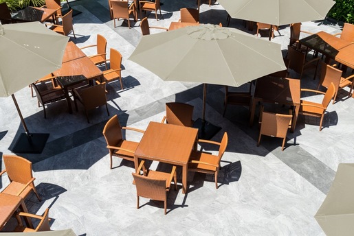 Vrtni suncobran 3 m bež s pokrovom