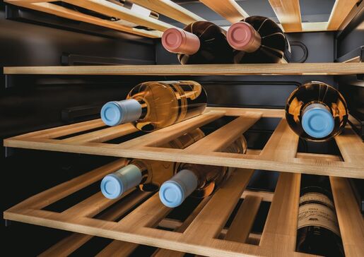 Candy vinski hladnjak CWC 200 EELW/NF