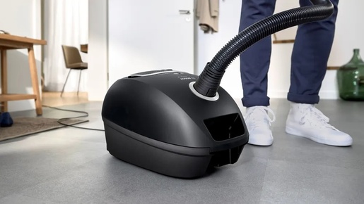 Bosch usisavač BGB41BA1