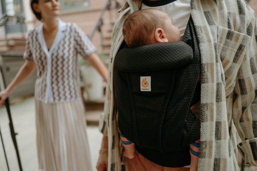 Ergobaby Omni Deluxe Mesh nosiljka, Onyx Black