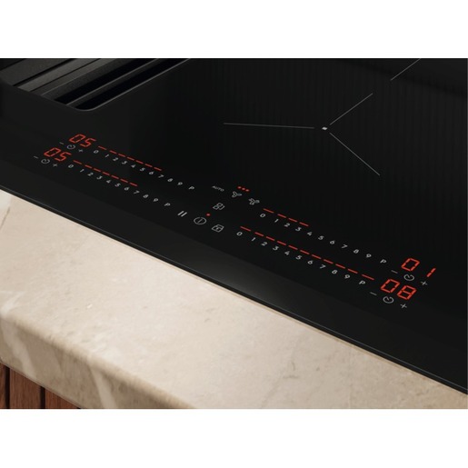 Electrolux ploča s integriranom napom ECC8344