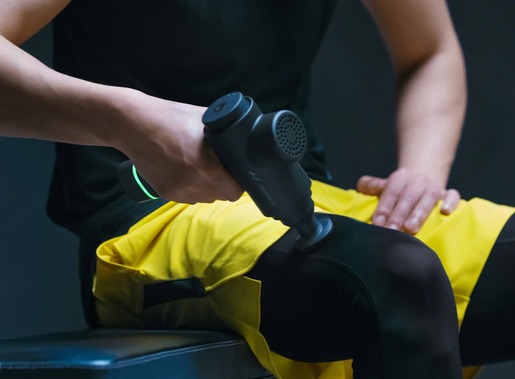 Hyperice Hypervolt 2, masažni pištolj, crni