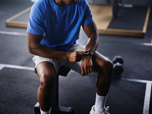 Amazfit BIP 6 Charcoal, pametni sat