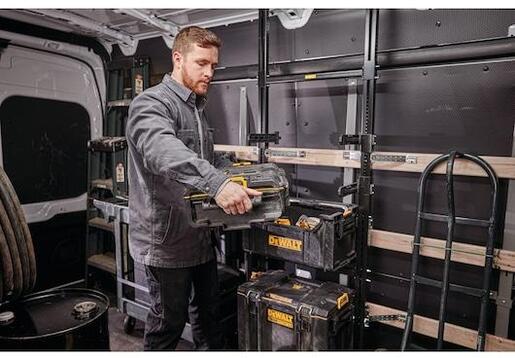 DEWALT kofer za alat DWST83293-1, nosivost 50kg, IP65 DS166 554X165X371mm