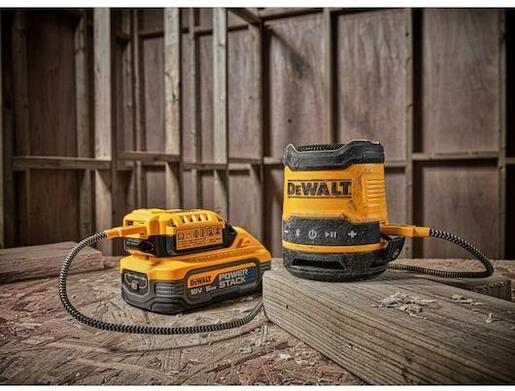 DEWALT bluetooth zvučnik  USB-C, IP67, 86db, 5W