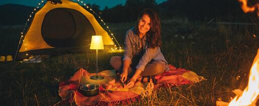 X-LIGHT Stolna dekorativna RGB+W LED lampa s punjivom baterijom