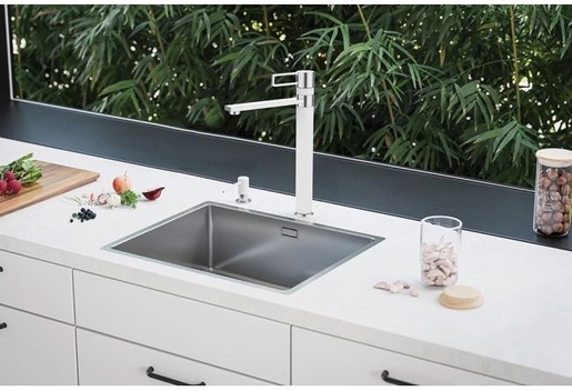 Alveus slavina Maya, Arctic