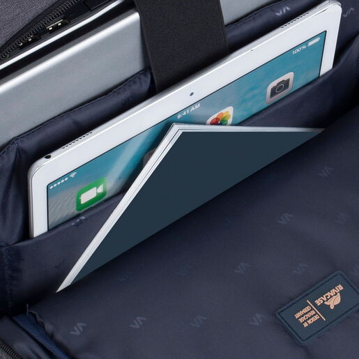 RivaCase Suzuka, 15.6", crni, ruksak