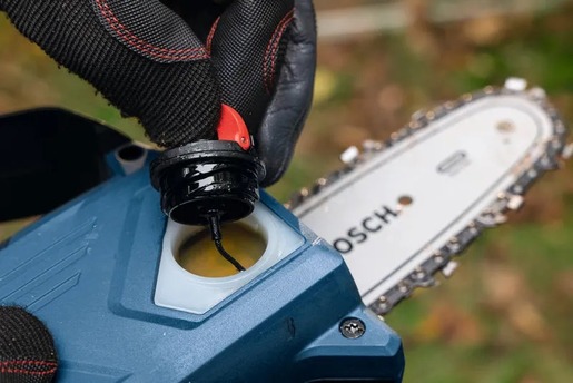 BOSCH Professional akumulatorska lančana pila GKE 18V-15 - SOLO ALAT