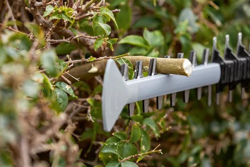 BOSCH Professional akumulatorske škare za živicu GHE 18V-50 - SOLO ALAT